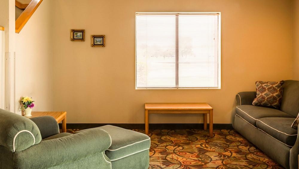 Oyo Hotel Lincoln Airport Ne, Hwy 80 Zewnętrze zdjęcie